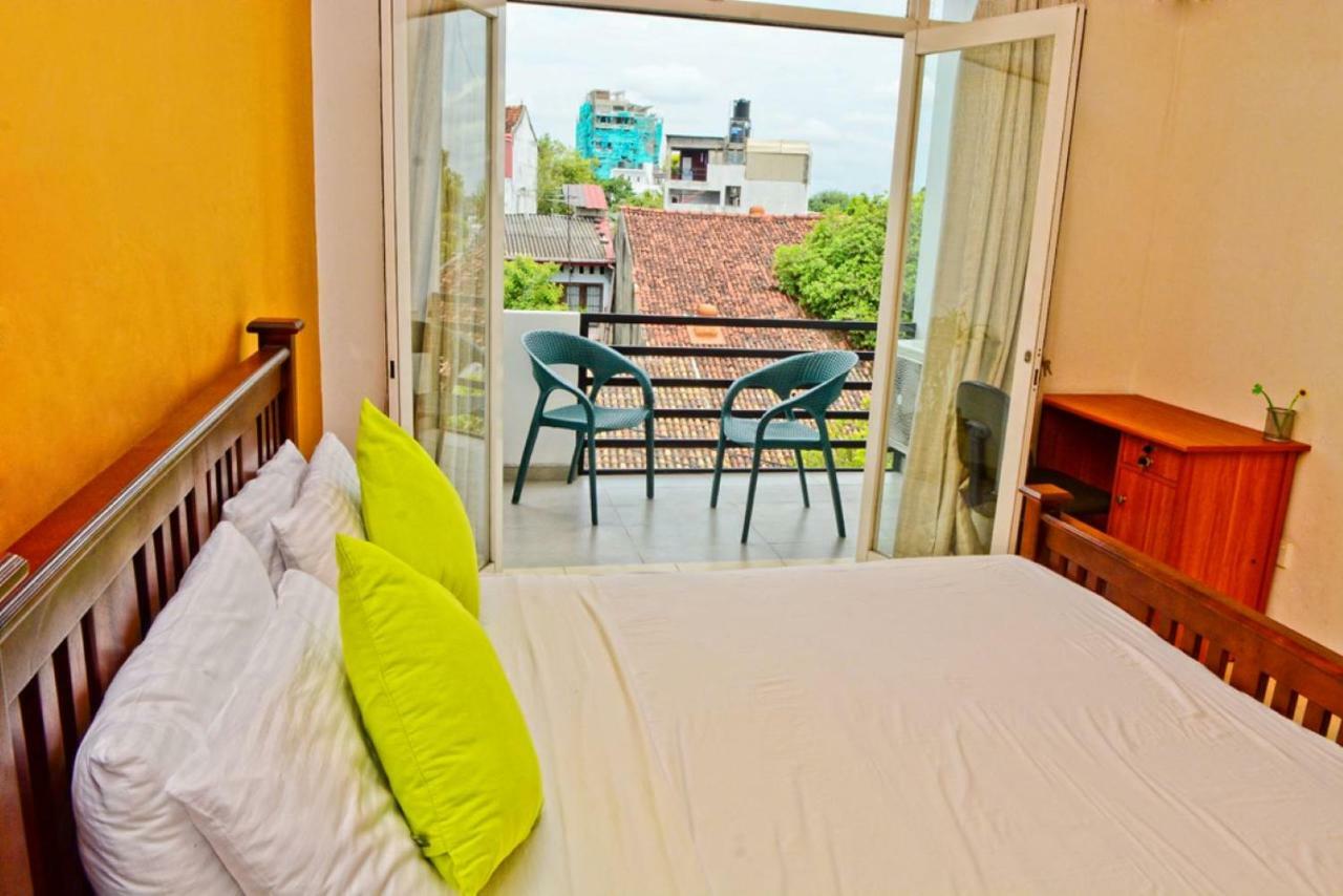 Furnished Apartment At Colombo Suburbs Nawala Rajagiriya Bagian luar foto