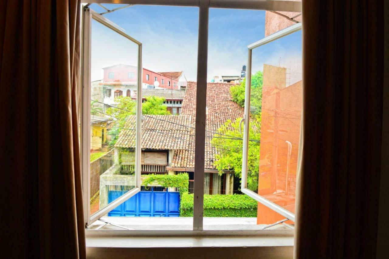 Furnished Apartment At Colombo Suburbs Nawala Rajagiriya Bagian luar foto