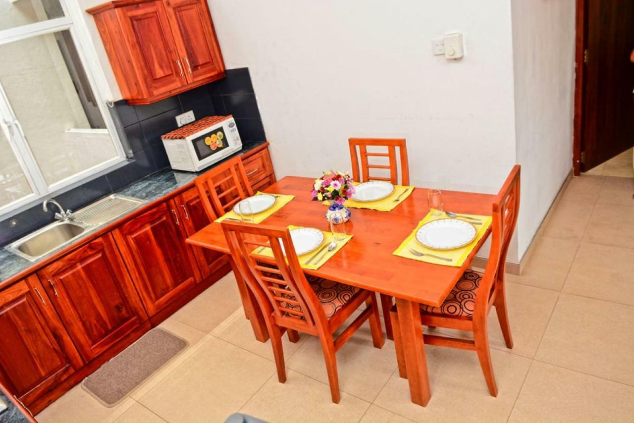 Furnished Apartment At Colombo Suburbs Nawala Rajagiriya Bagian luar foto