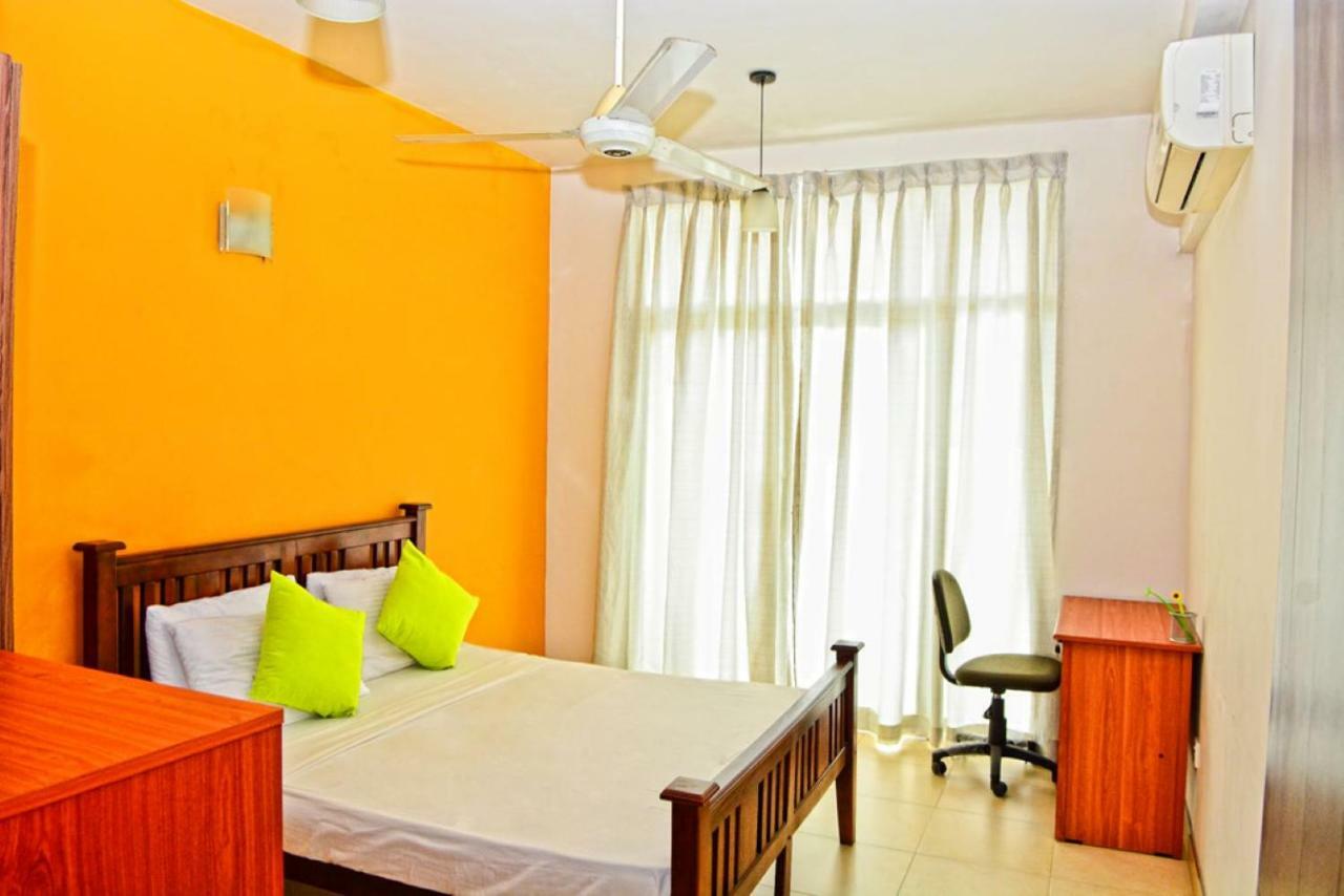 Furnished Apartment At Colombo Suburbs Nawala Rajagiriya Bagian luar foto